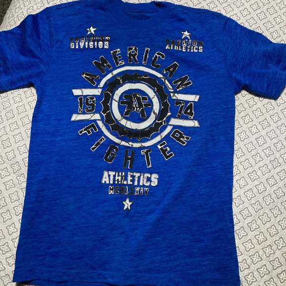 Boys American fighter shirt is in brand new condition hardly worn - Picture 1 of 3